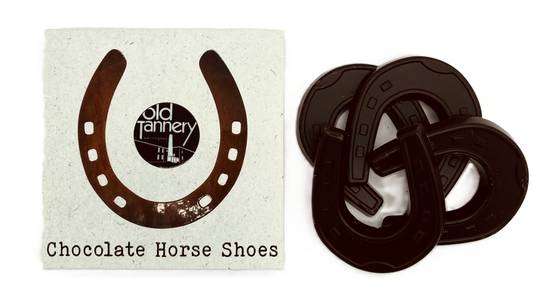 Horse Shoes (box of 4), 46% oat milk chocolate