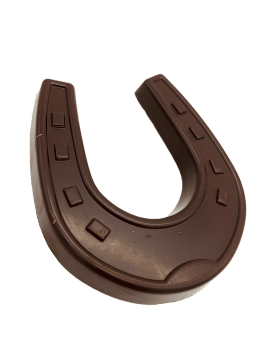 Horse Shoe, 46% oat milk chocolate